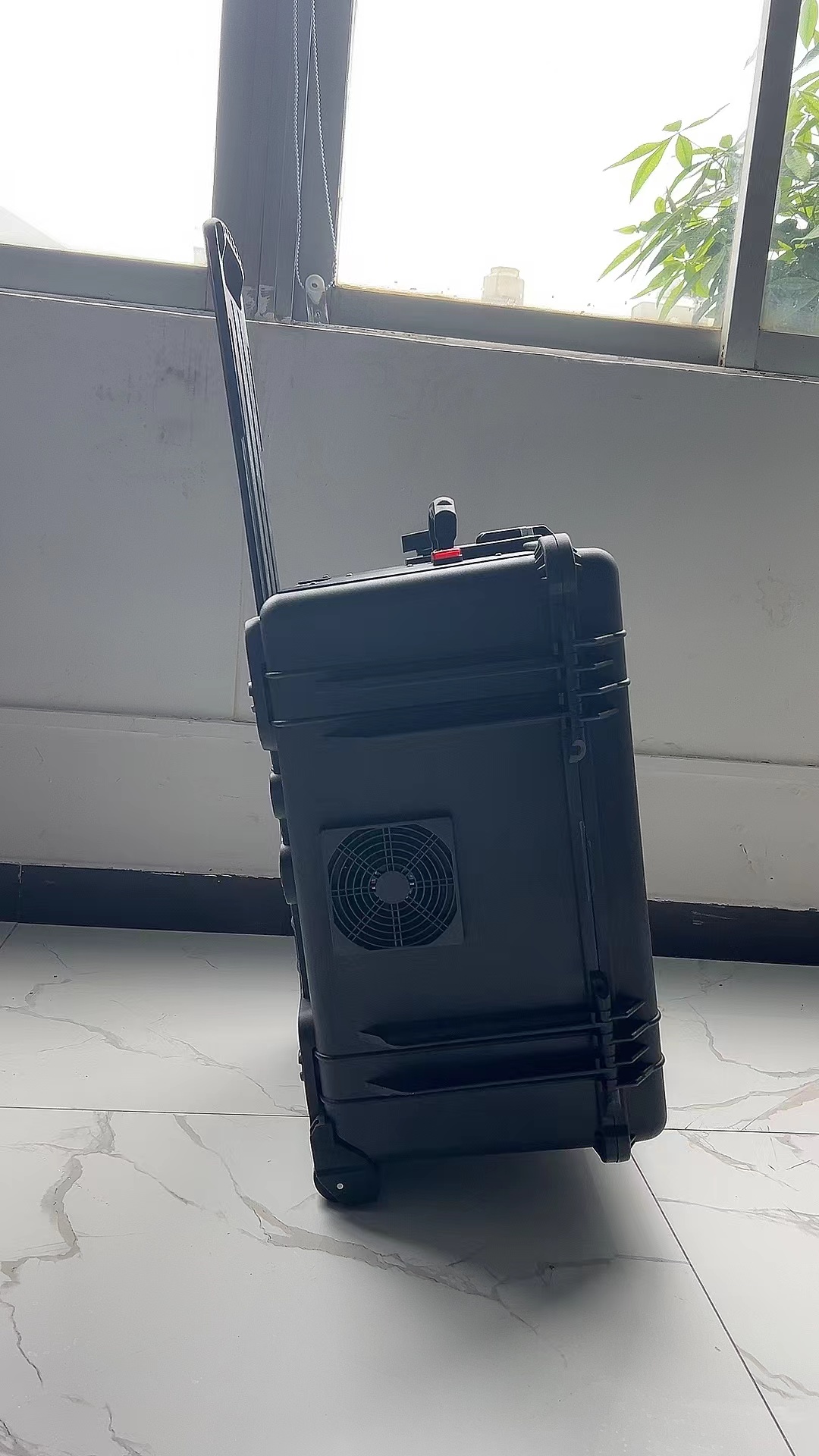 垣曲手拉箱型移动通信干扰器